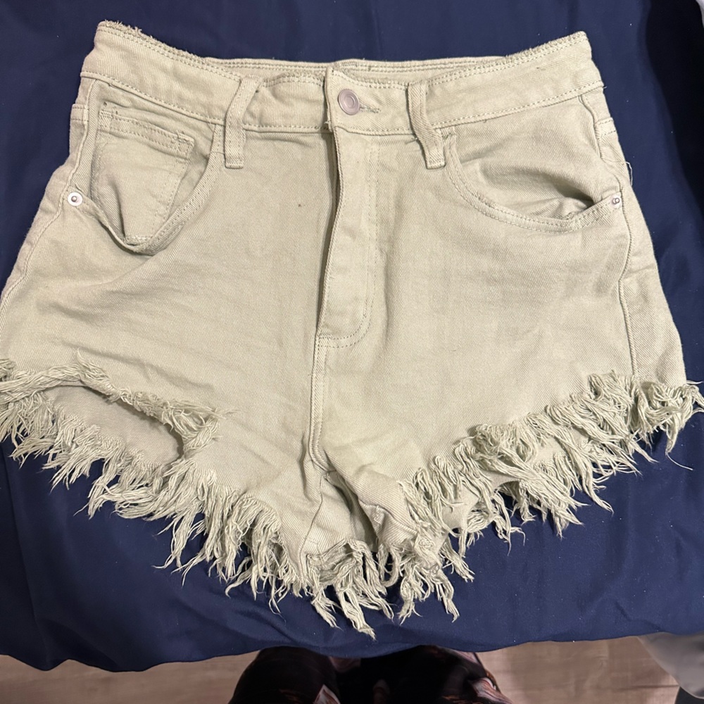 GREEN HIGH WAISTED SHORTS